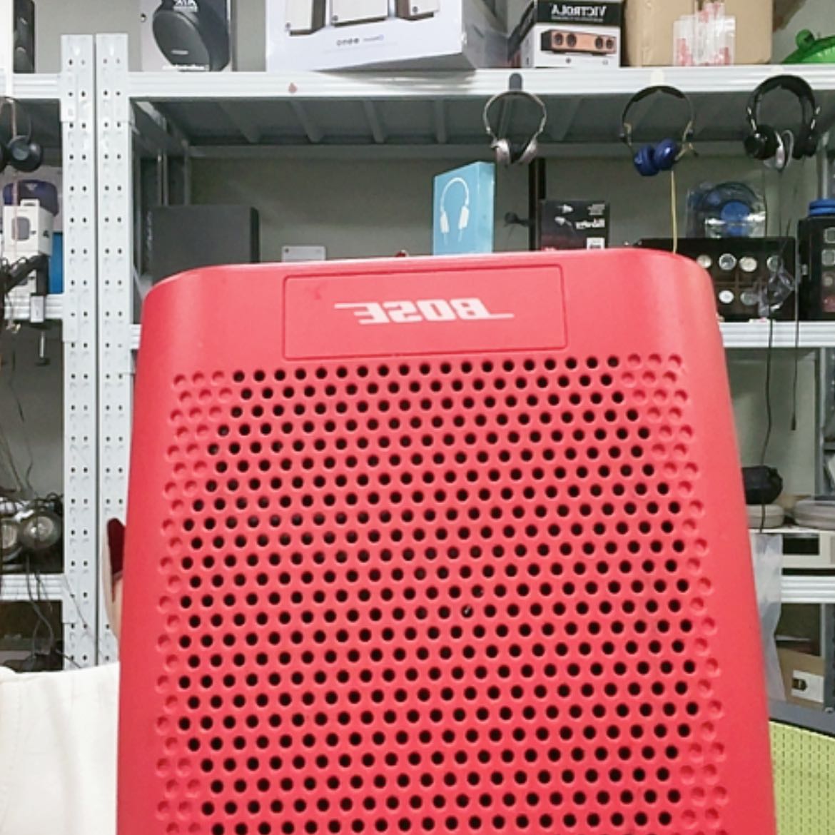 【闪购商品】95新音响红色