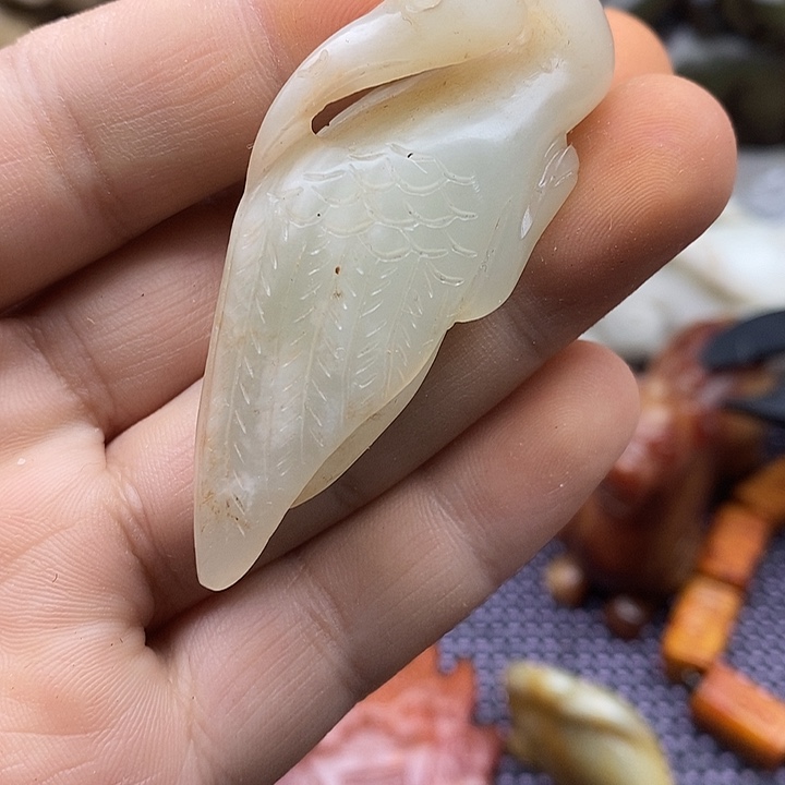 未镶嵌蛇纹石玉颈饰