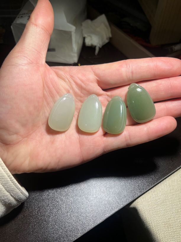 天然和田玉青海料面包牌平安牌 玉质细腻精美 多样性发货拍一发一