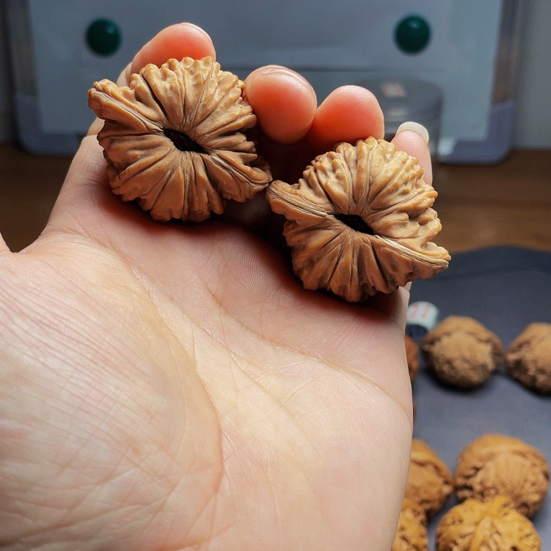 猴头核桃把件四座楼44尺