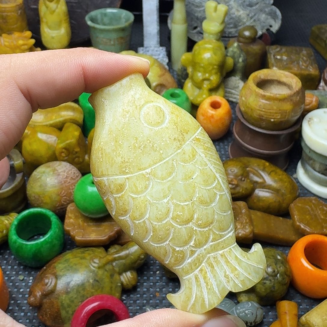 白玉菩提吊坠。。。