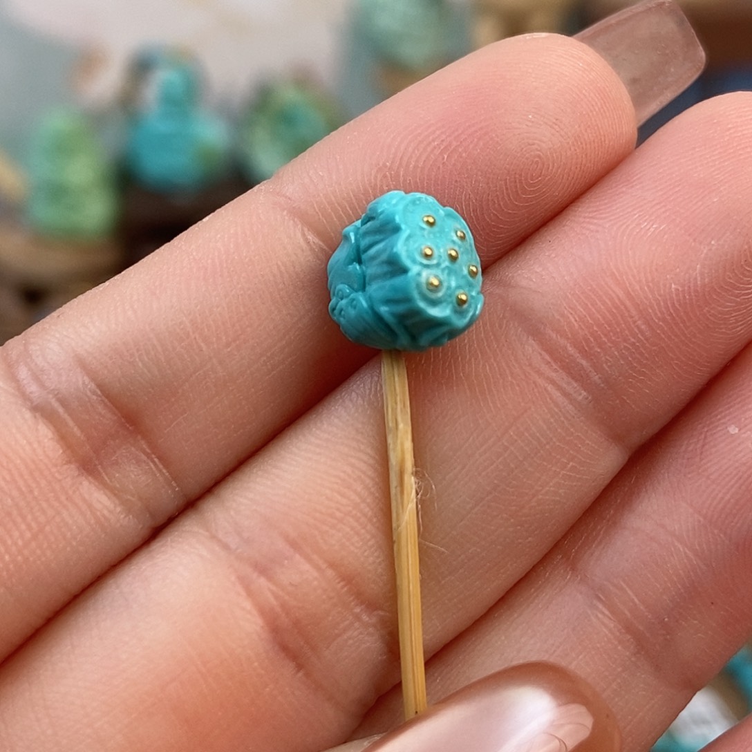 绿松石雕刻未镶嵌