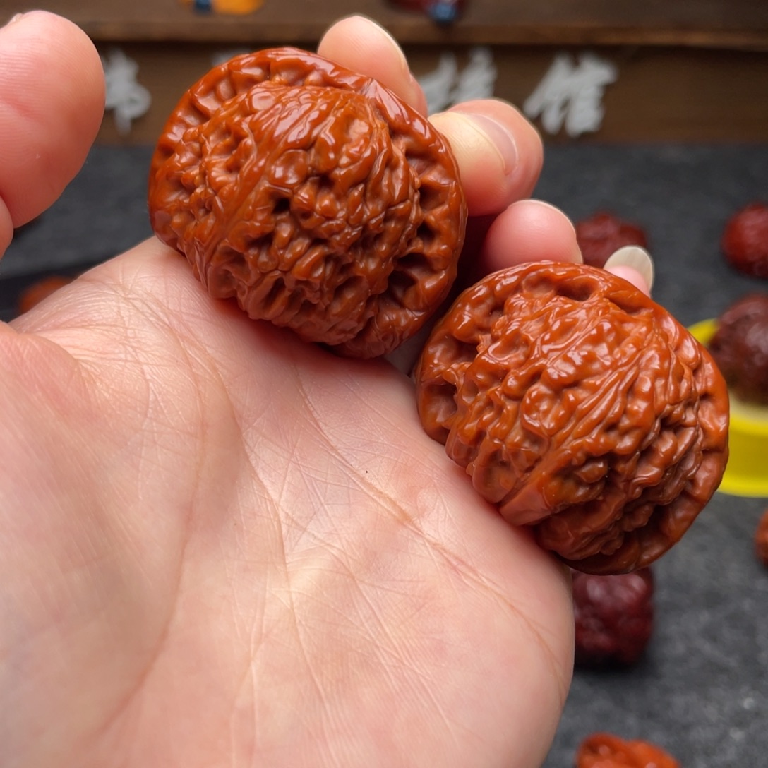 文玩核桃吊坠文玩核桃 手把件 白狮子 41