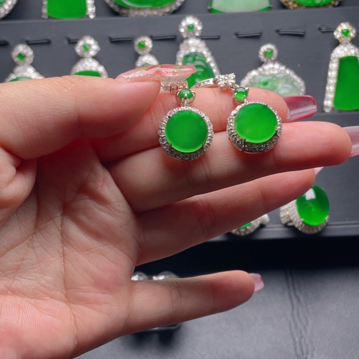 翡翠耳饰银S925镶嵌翡翠耳饰