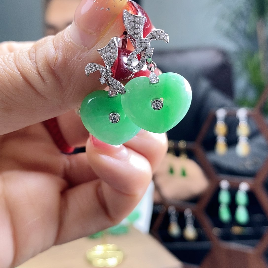 翡翠耳饰18K金镶嵌翡翠