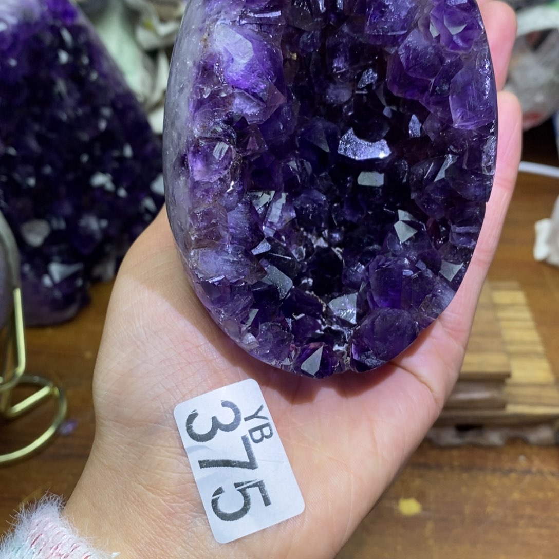紫晶大型摆件（非配饰）未镶嵌