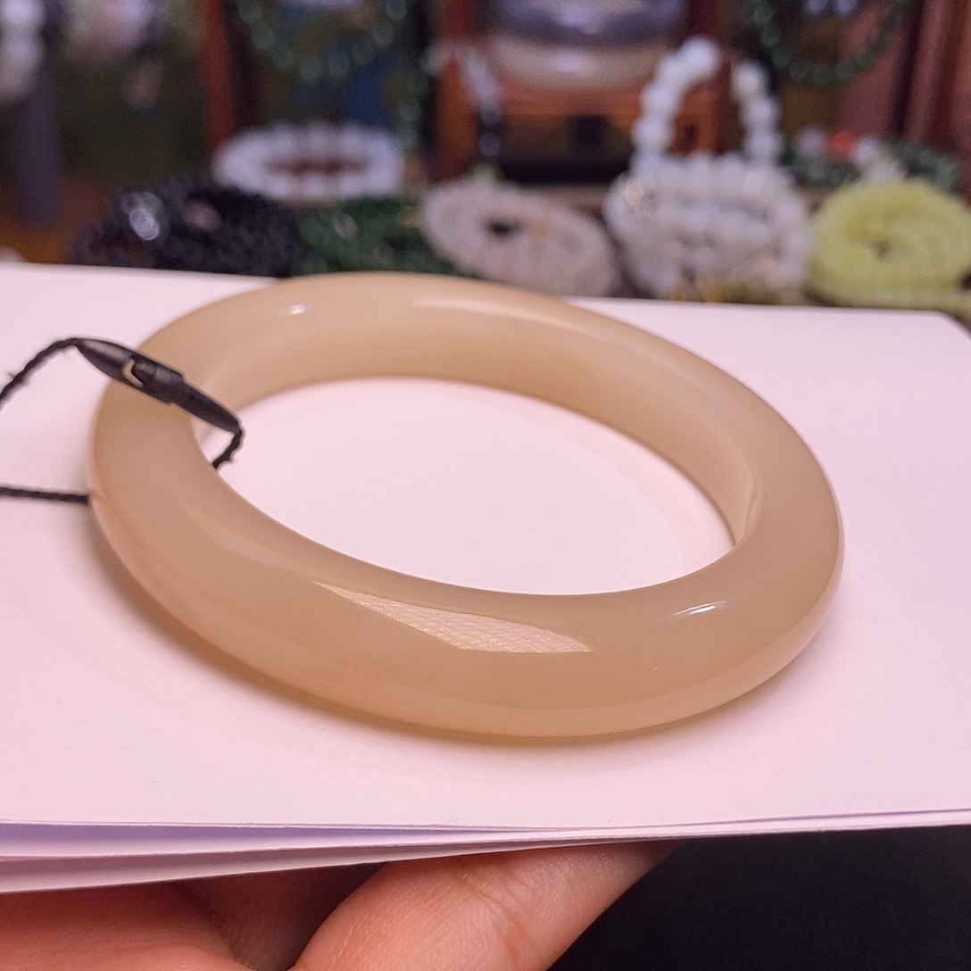 和田玉未镶嵌颈饰藕粉老矿料红粉收藏毕业级手镯60.5