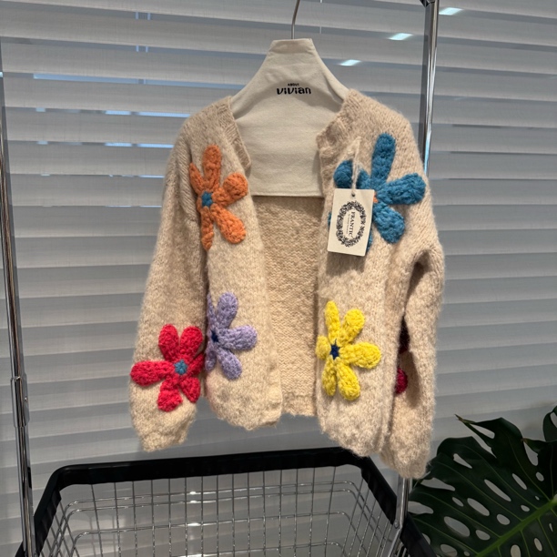 Frantic25秋冬新品花朵针织开衫外套