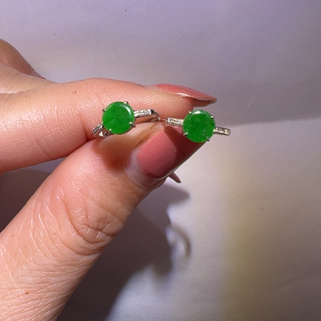 翡翠颈饰18K金镶嵌耳包