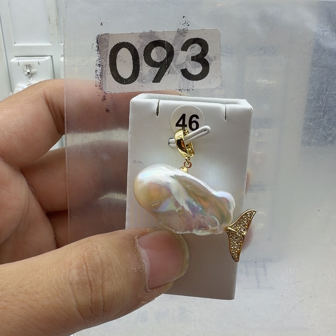 淡水珍珠颈饰合金