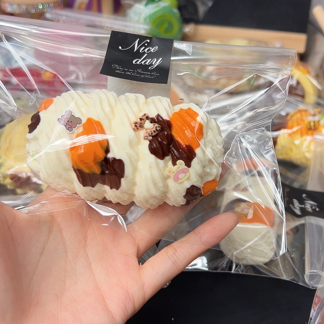 硅胶三花系列奶油抱抱卷165g