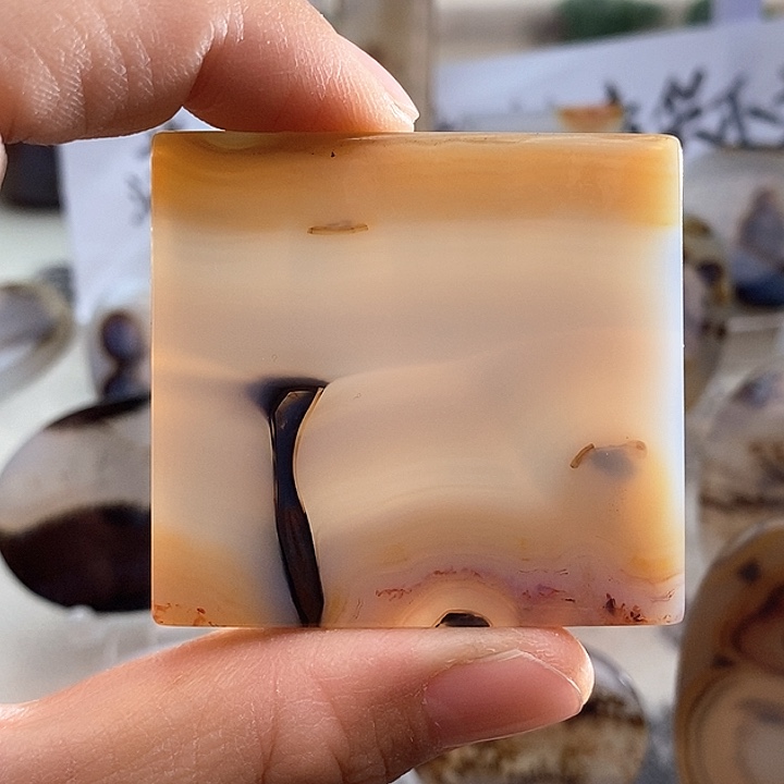 玛瑙/玉髓颈饰未镶嵌