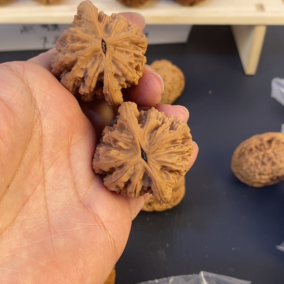 吊坠文玩核桃虎头