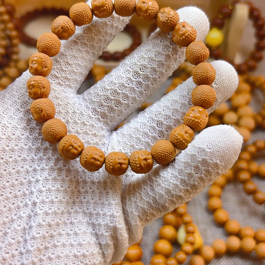 吊坠猴头核桃宝宝佛