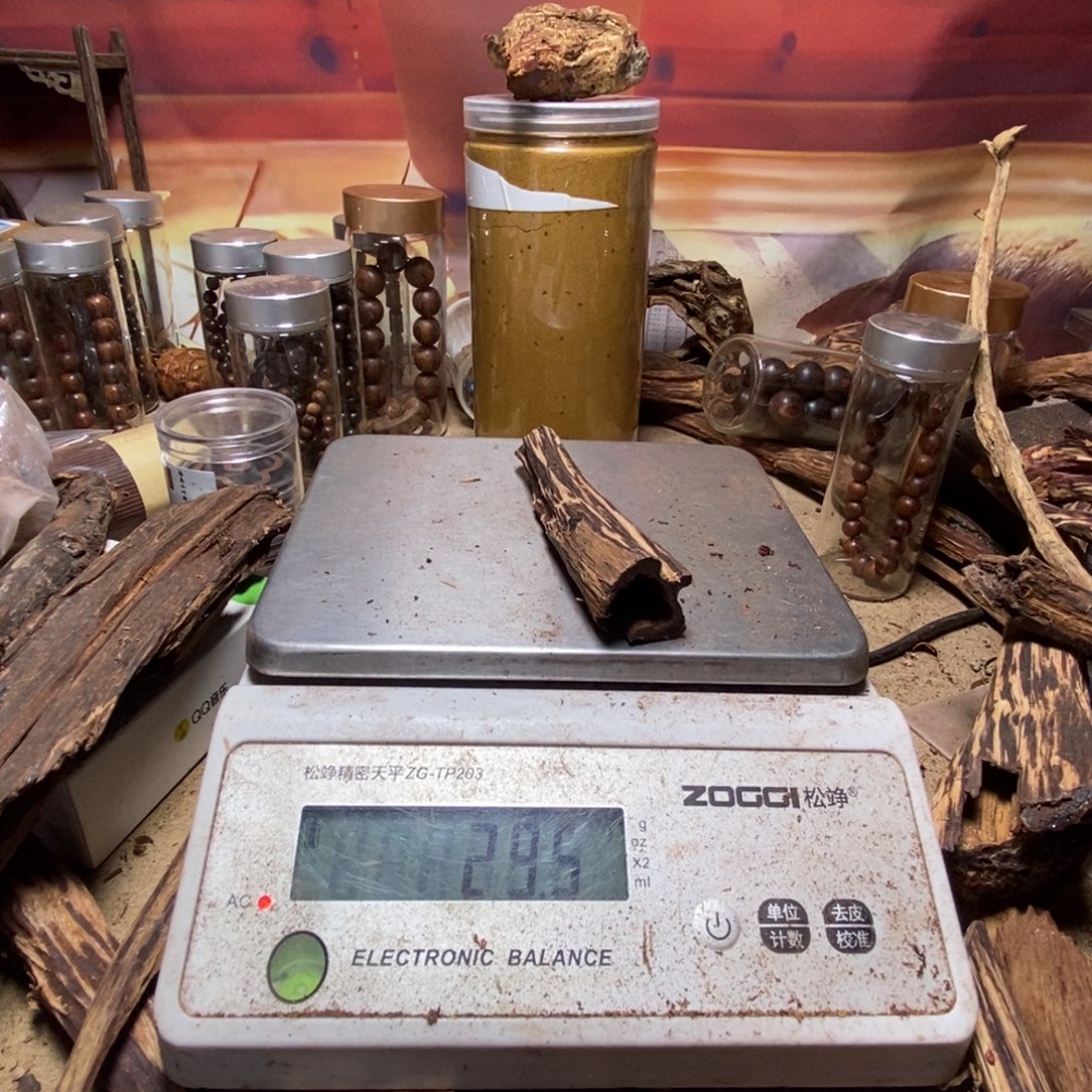 延***军降真香海南小叶降真香