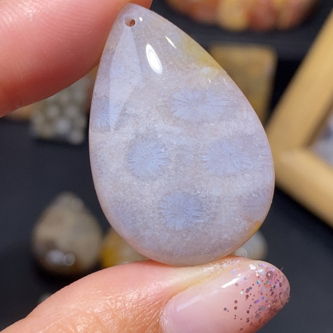 【闪购商品】硅化玉颈饰未镶嵌