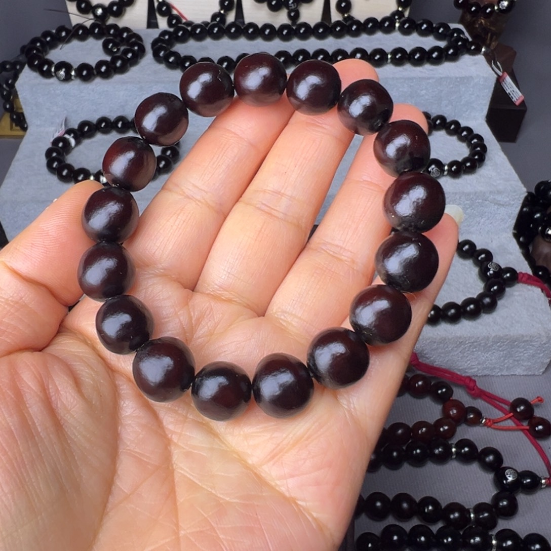 精品手串卡13.3毫米17颗籽红色手串