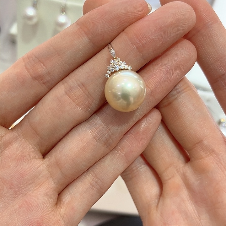 海水珍珠颈饰18K金镶嵌14mm