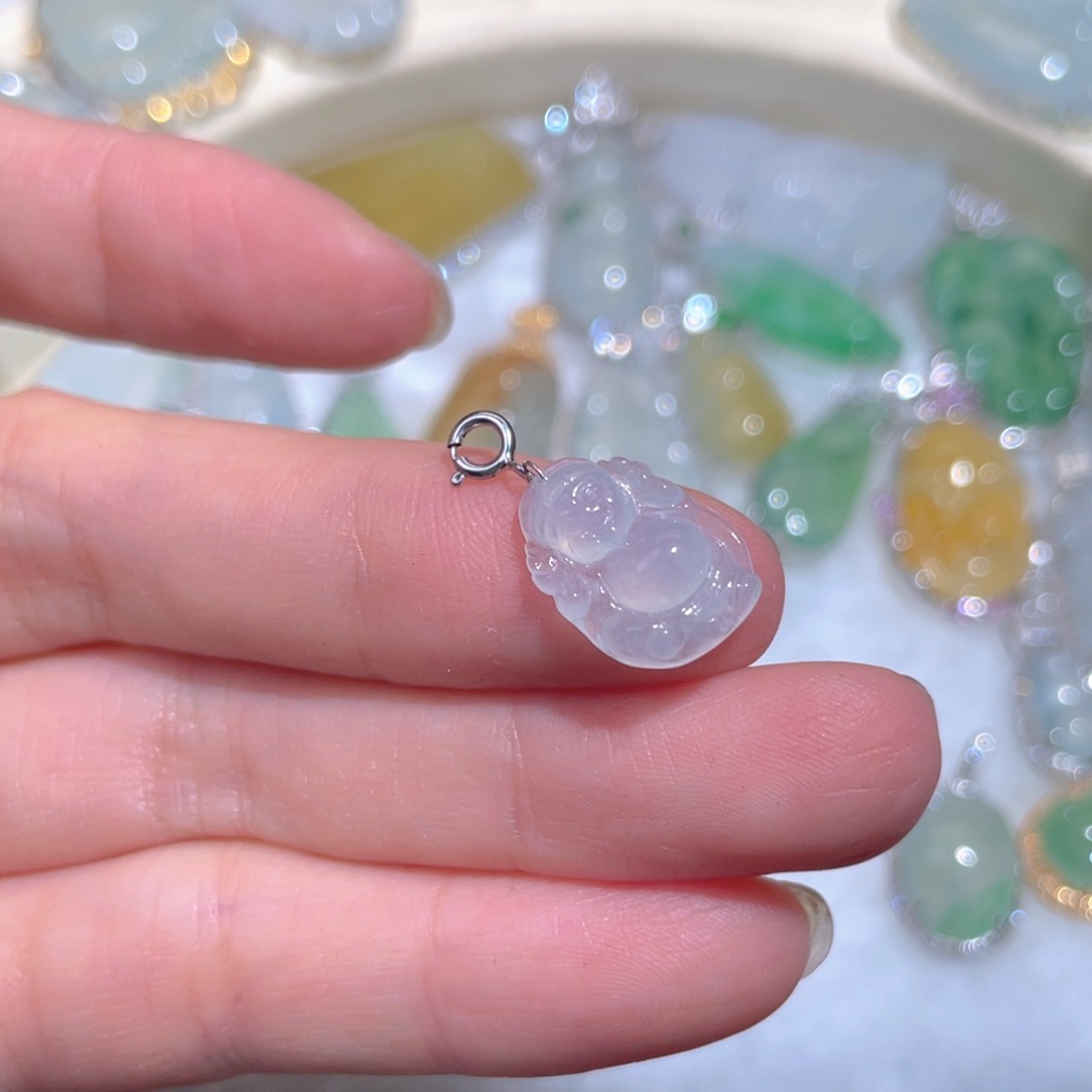 翡翠颈饰18K金镶嵌翡翠