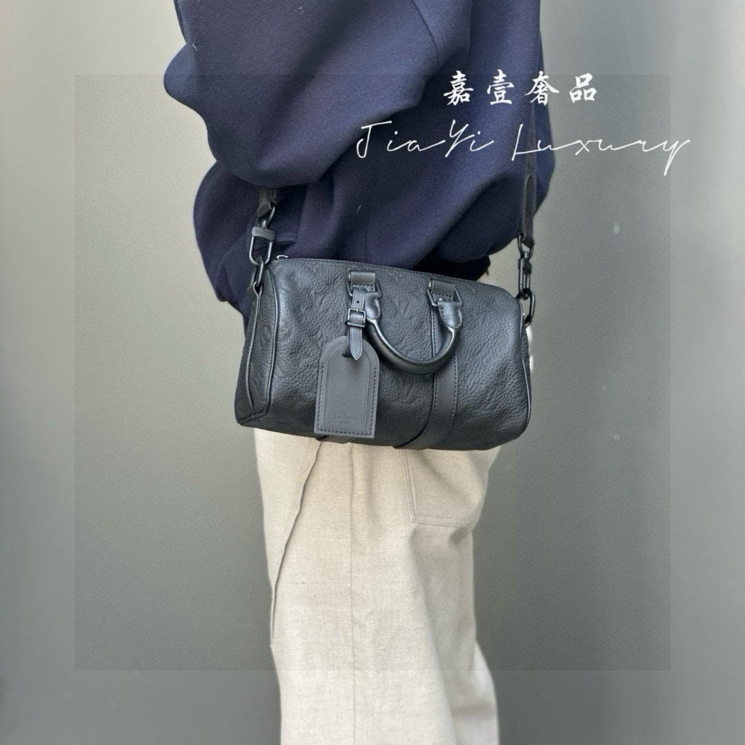 99新 LouisVuitton/路易威登 8811 Lv 黑色夹克外套