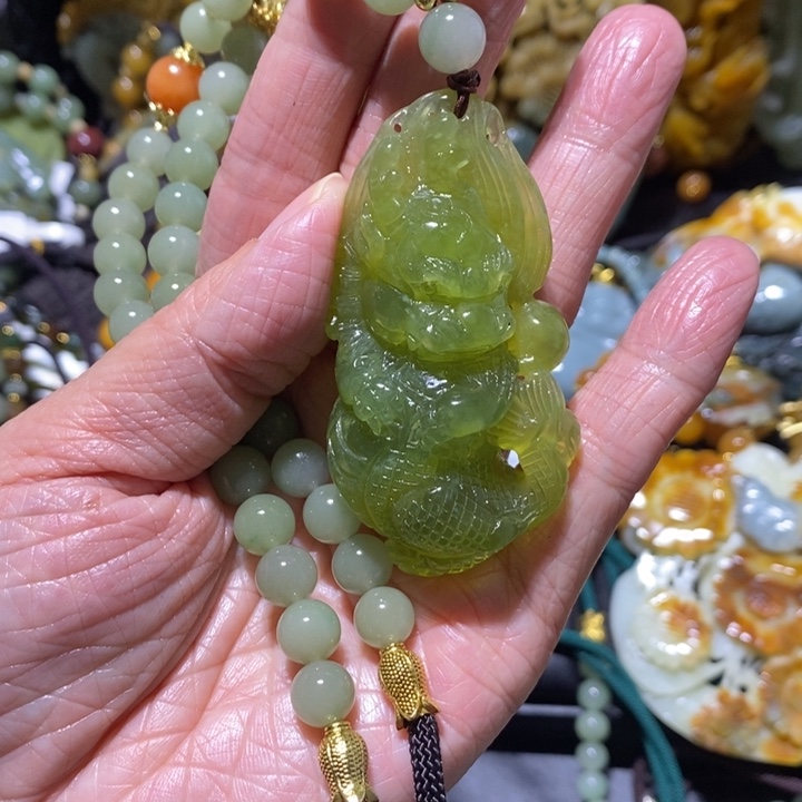 岫玉岫玉吊坠未镶嵌