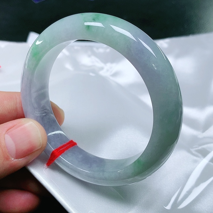 翡翠手镯（圆镯）未镶嵌翡翠手镯未镶嵌