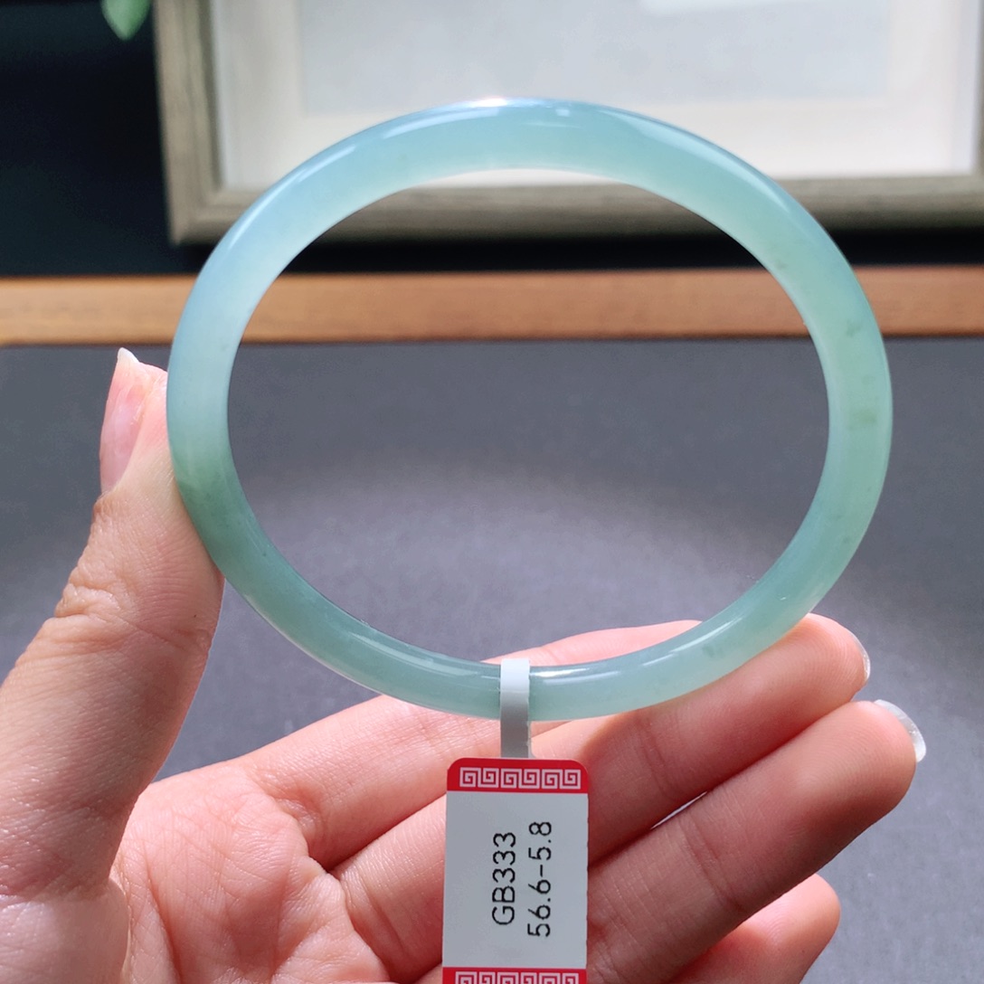 翡翠手镯未镶嵌天然翡翠手镯叮当镯