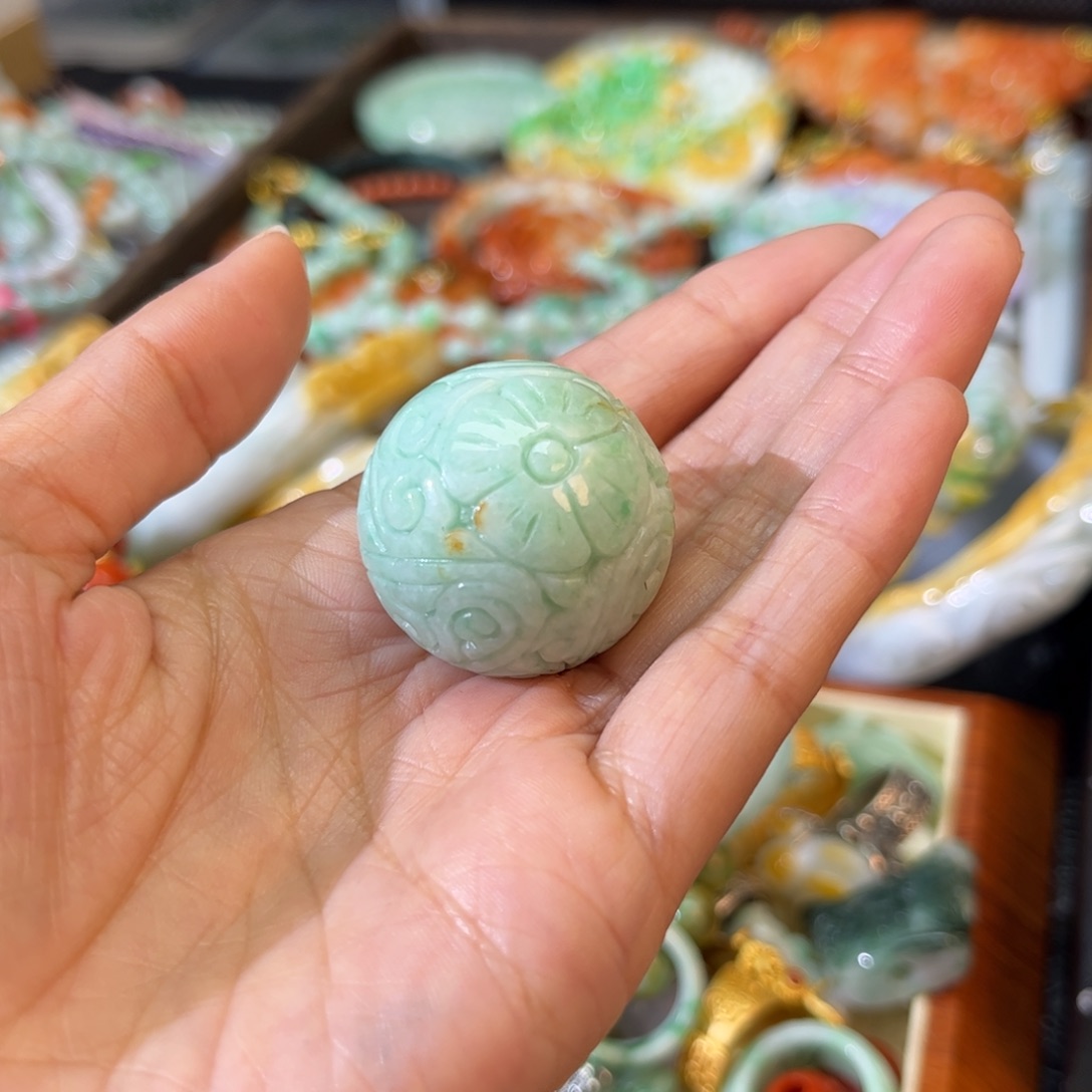 翡翠颈饰未镶嵌子**奶翡翠吊坠