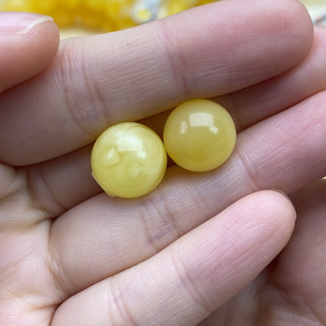 琥珀裸石未镶嵌奔**灞12 12.7圆珠