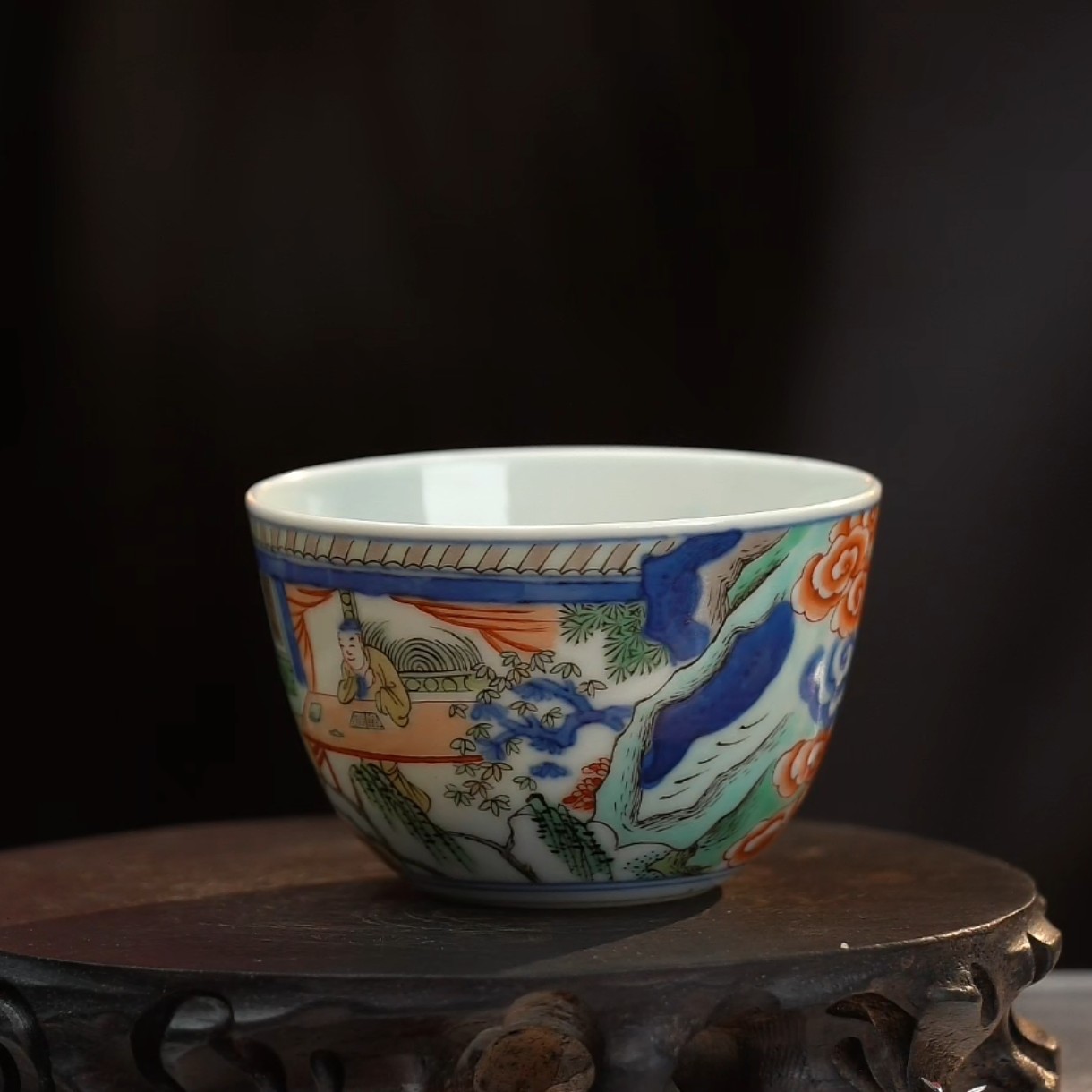 五彩藜杖吹火图纹杯