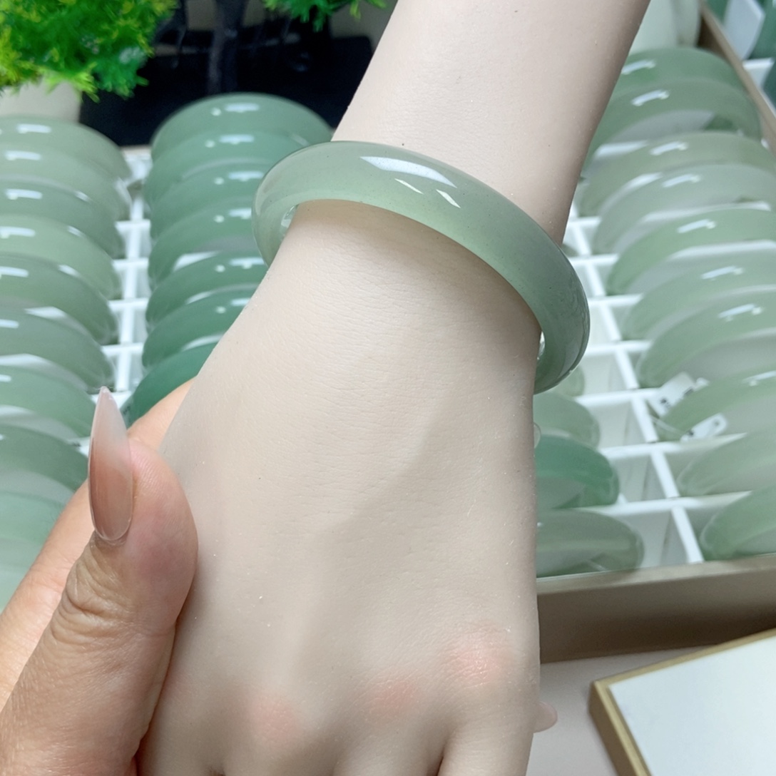 未镶嵌手镯东陵石