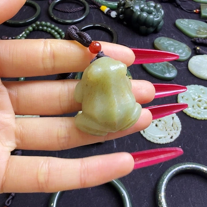 和田玉（糖玉）未镶嵌挂件
