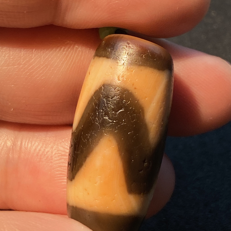 小卢手工满红砂虎牙天珠带绳