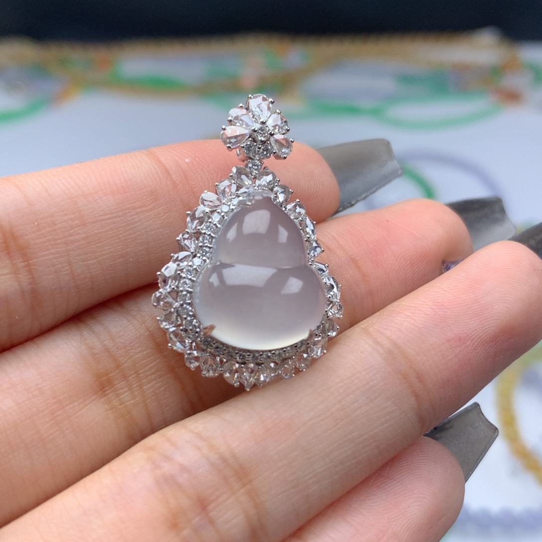 翡翠手链未镶嵌卡