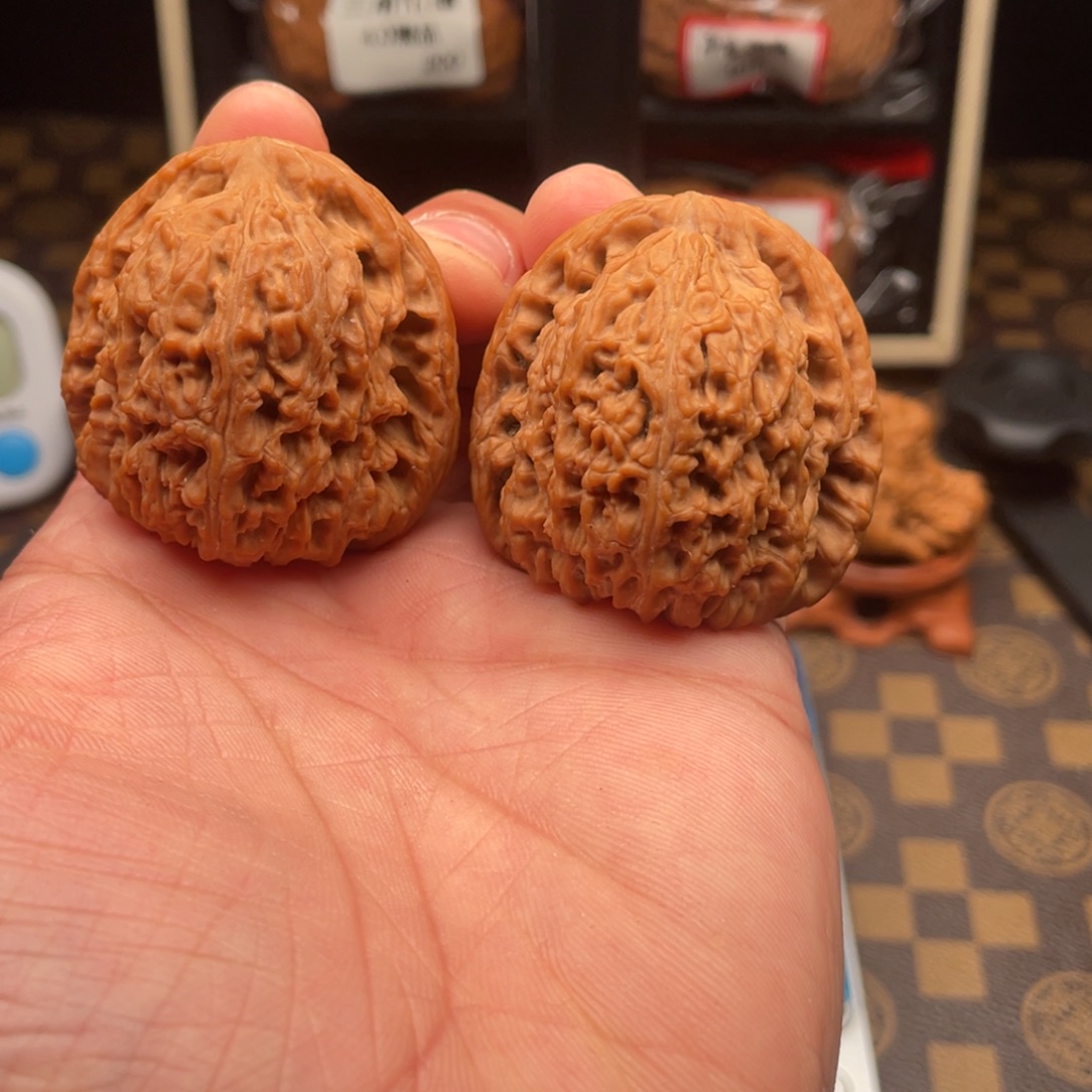 得***很吊坠文玩核桃南疆石43