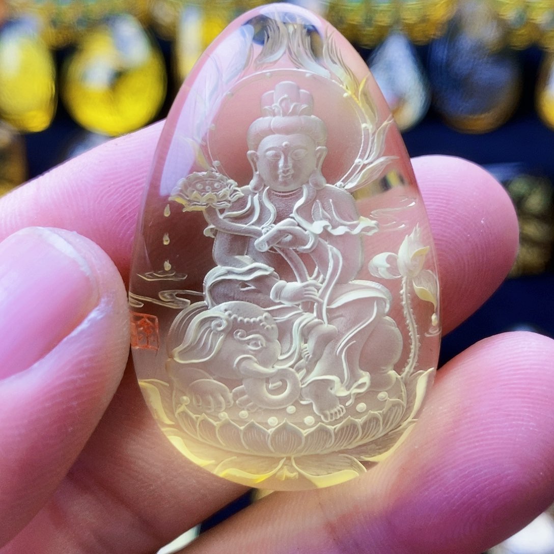 【闪购商品】金珀颈饰未镶嵌琥珀阴雕