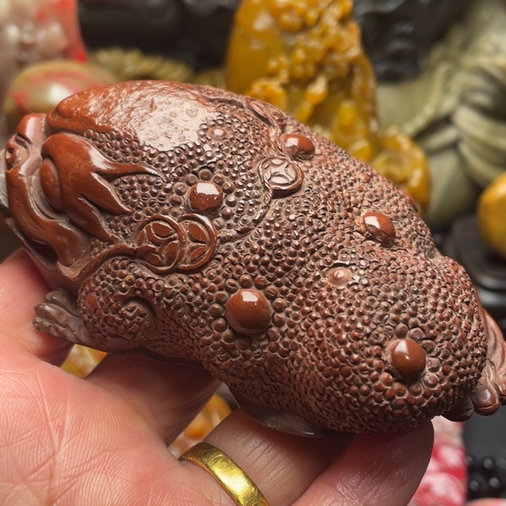 昌化石金蟾质地温润