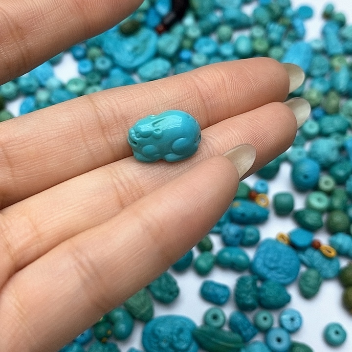 未镶嵌绿松石珠宝奇石