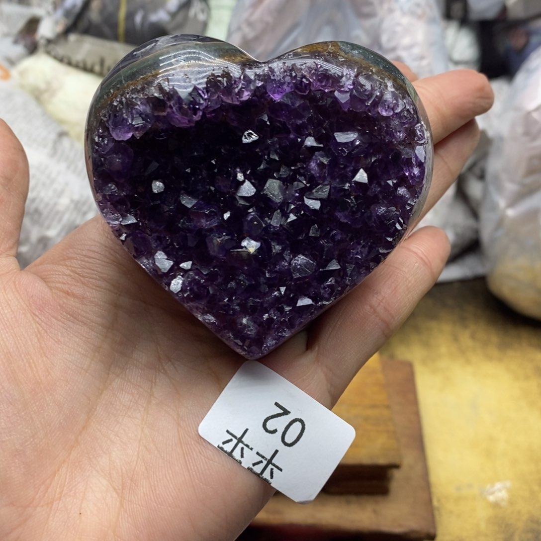 紫晶乌拉圭未镶嵌