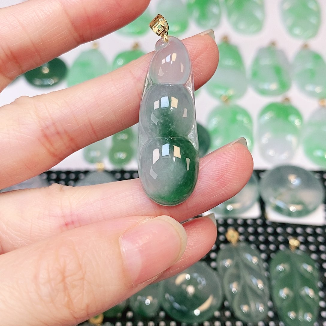 翡翠吊坠(不含链)18K金镶嵌