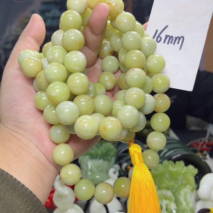 蛇纹石玉颈饰多样性发货未镶嵌