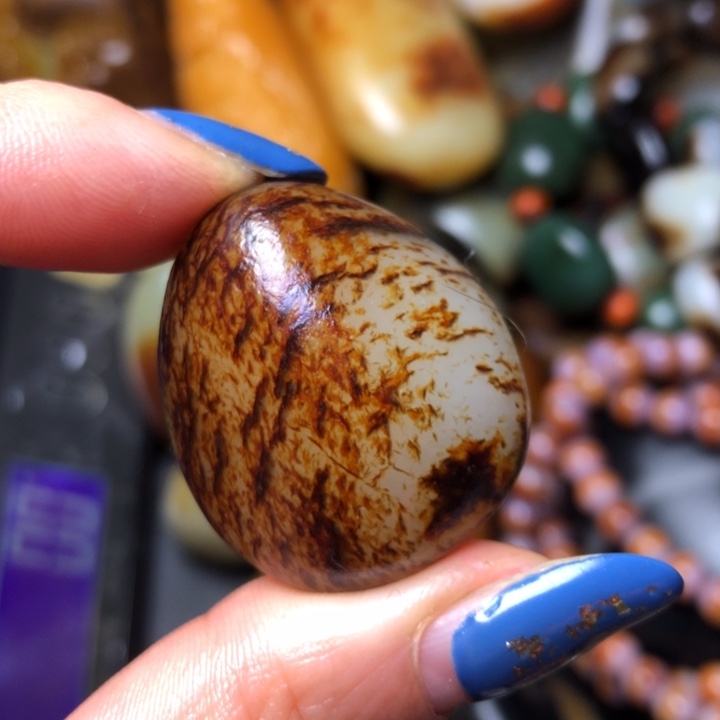 和田玉未镶嵌珠宝奇石