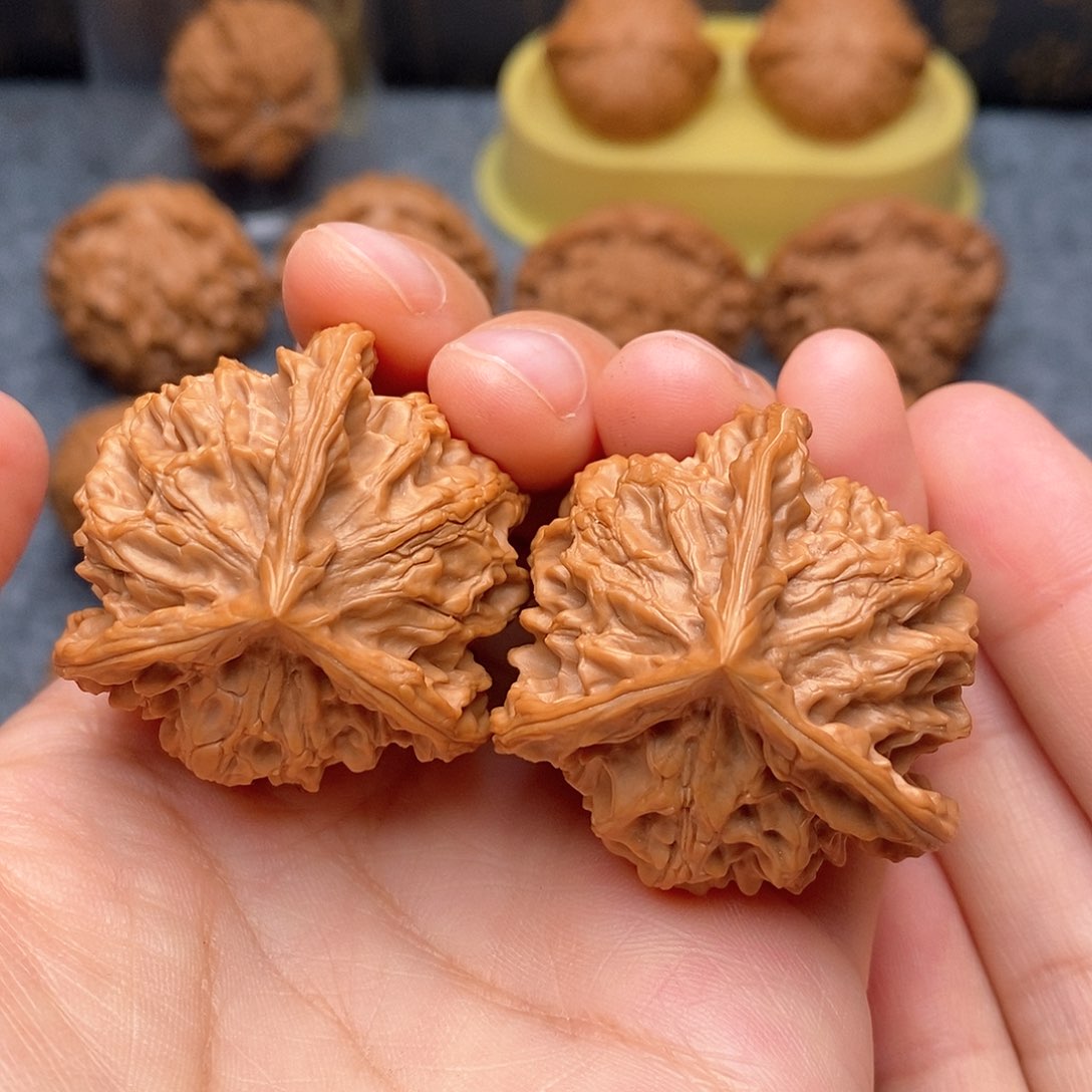 文玩核桃把件三棱40全品