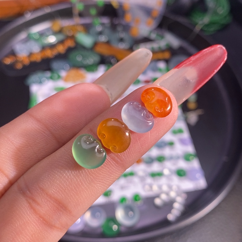 【闪购商品】翡翠挂件未镶嵌如意