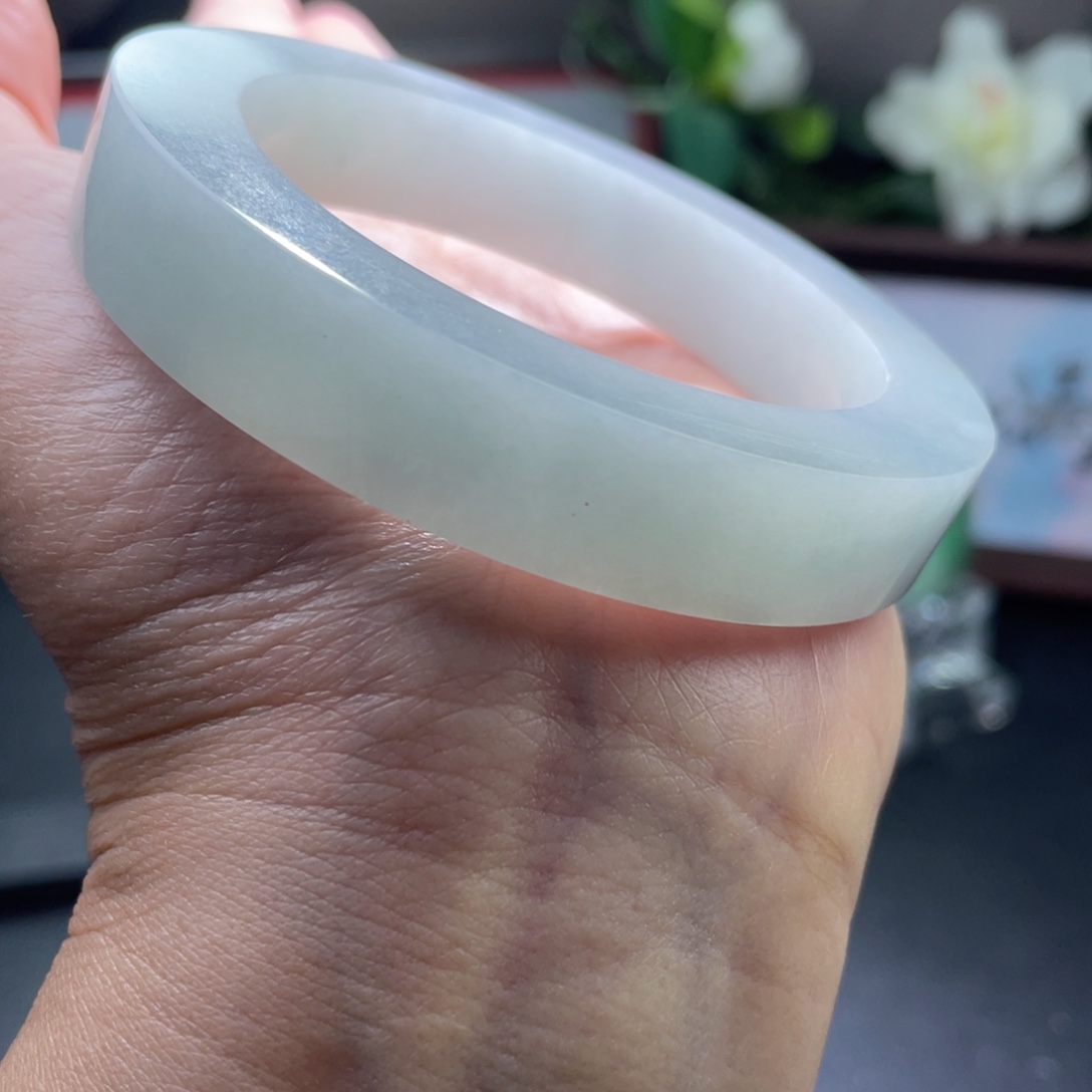 枫***了定制翡翠未镶嵌翡翠