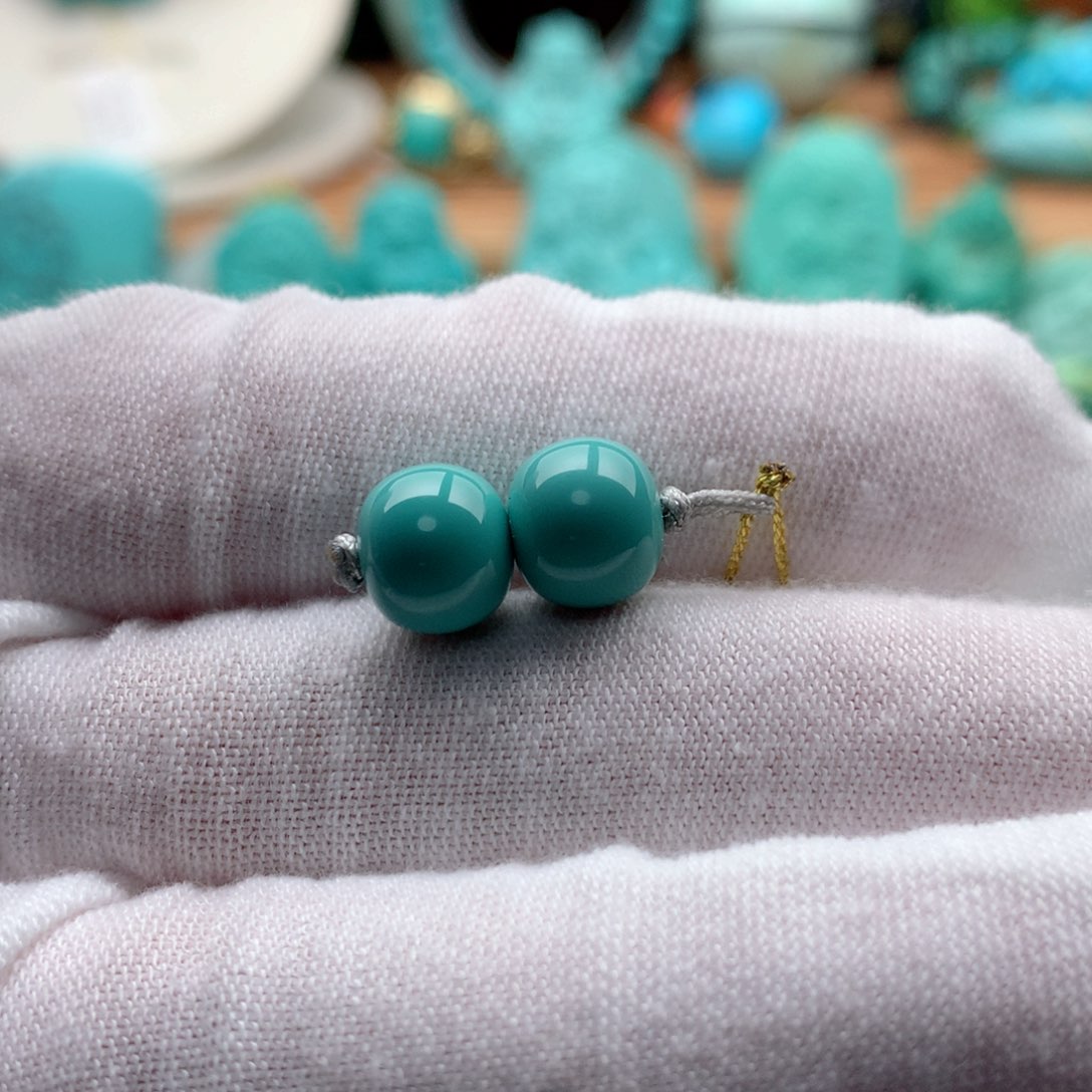 绿松石颈饰未镶嵌