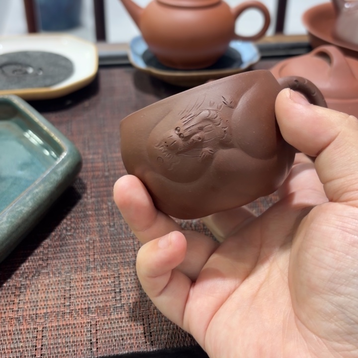 忕***孞茶壶紫砂70鱼化龙杯带款