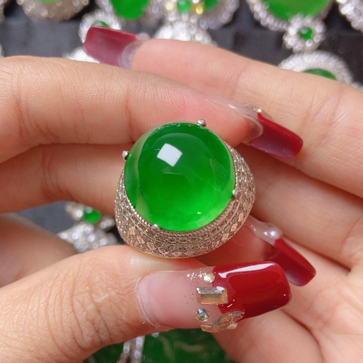 翡翠颈饰未镶嵌1855309。