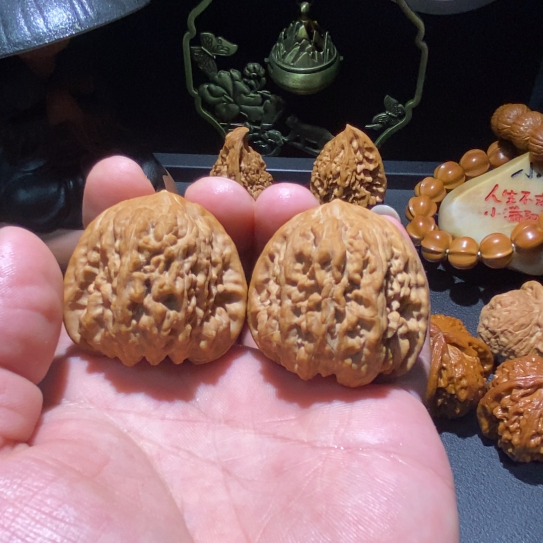 桐***）文玩核桃把件全品凹底