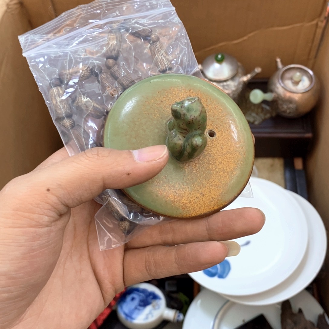 瓷片哈哈哈哈这几